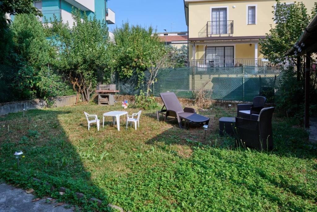 Casa Faby - Family House Milano Baggioアパートメント エクステリア 写真